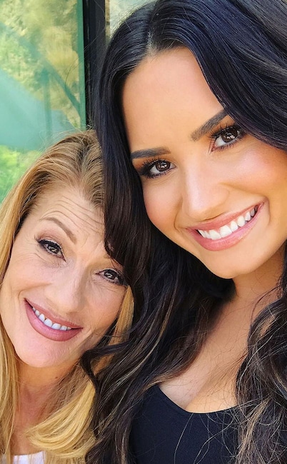 Motherss Day Pictures, Demi Lovato